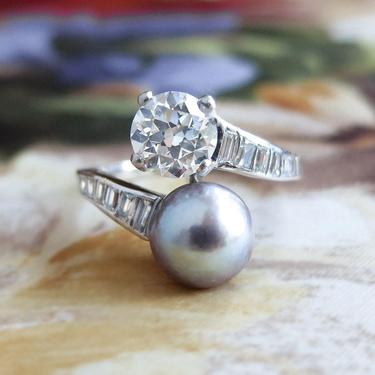 Art Deco Grey Cultured Akoya Pearl and Diamond Bypass Toi Et Moi Ring Platinum 