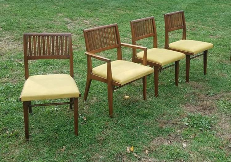 SOLD.                   Mid Century Modern Set of 4 Chairs made by Drexel