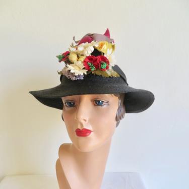 Vintage 1940's Black Fine Straw Brimmed Forward Leaning Crown Hat Fabric Flowers Trim Grosgrain Ribbon 40's Millinery WW2 Era Spring Size 22 