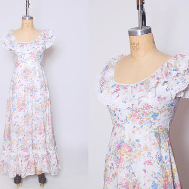 Vintage 70s floral maxi dress / prairie dress / festival dress / boho wedding dress /  hippie wedding dress / cottagecore fashion 