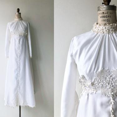 Luanna wedding gown | vintage 1970s wedding dress | long sleeve wedding dress 