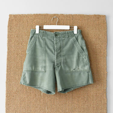 vintage army shorts, 70s high waisted cotton, size L 