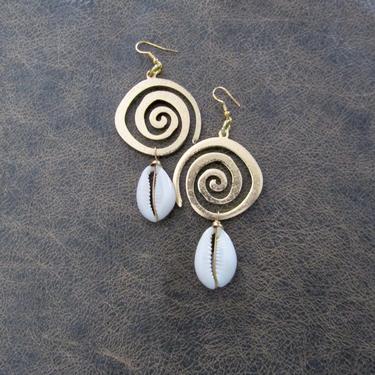Cowrie shell earrings, Brutalist brass earrings, gold African earrings, mid century modern earrings, unique earrings, Afrocentric earrings 