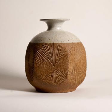 Robert Maxwell Earthgender Studio Ceramic Vase 