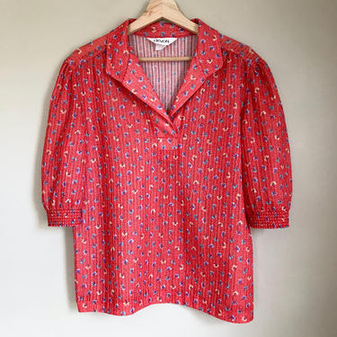 70s M/L Red Collared Pointelle Blouse with Floral Pattern 