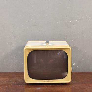 1950s General Electric Banana Cream Prop Television – ONLINE ONLY