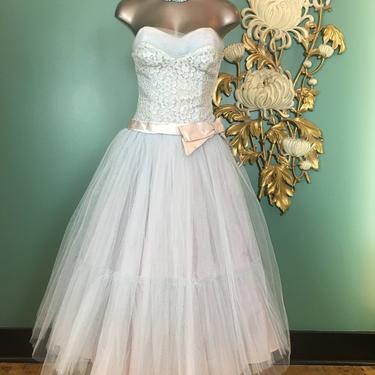 1950s party dress, vintage prom dress, ice blue tulle, strapless formal, size x small, cupcake dress, 50s bridesmaid, wedding, bridal, 25 