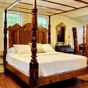 Regal 19th Century Jamaican Plantation Bed in Mahogany, Resized to King