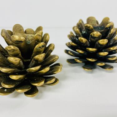 Vintage Brass Pinecone Candle Sticks / Candle Holder / Home Decor / FREE SHIPPING 