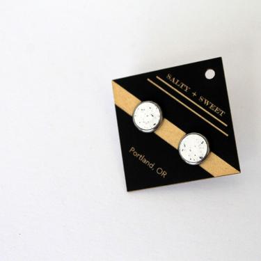 Lasercut Granite Earrings - White