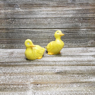 Vintage Ceramic Ducklings, 1990's Easter Ducks, Vintage Home Decor, Yellow Barnyard Chicks, Farm Animals Country Decor, Vintage Holiday 