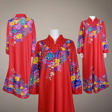 Vintage 70s Red Floral Zippered Robe, Medium / Multi Color Mumu Beach Cover Up / Bright Flowered Polka Dot House Coat / 1970s Long Nightgown 