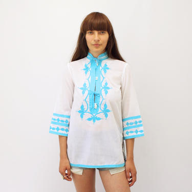 Kimono Blouse // vintage 70s turquoise embroidered tunic dress 1970s boho hippie hippy white hippie cotton // S/M 