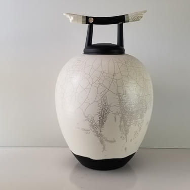 1989 Signed Art Crackle Texture  Studio Pottery Vase . 