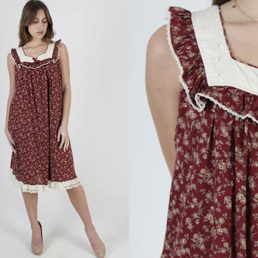 Burgundy Calico Floral Dress With Pockets / Western Square Dancing Eyelet / 70s Country Wildflower Homespun Mini Dress 