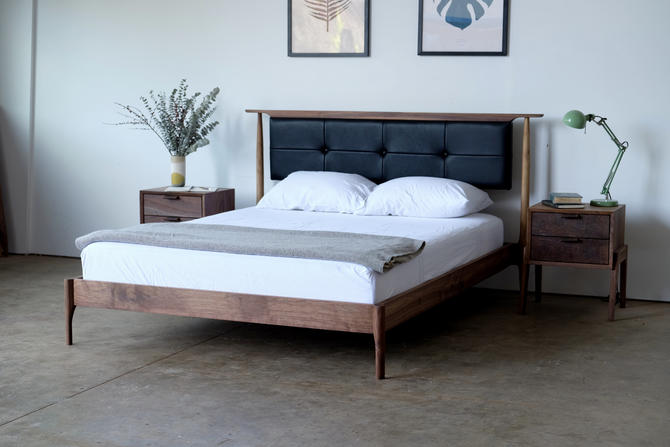 Mid Century Modern Platform Bed With, Mid Century Modern Queen Bed Frame With Headboard