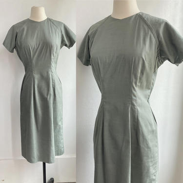 Vintage 50's SEXY SECRETARY Wiggle Dress / Cotton Linen / Fitted Hourglass Sheath Shape / Mint 