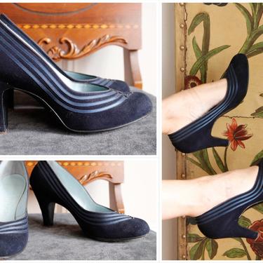 1950s Heels // Navy Blue Brushed Leather Babydoll Heels // vintage 50s heels 