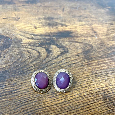 Vintage Purple Jewel Cut Purple Clip On Earrings | Retro Purple And Gold Clip On Earrings | Antique Costume Costume Jewelry 