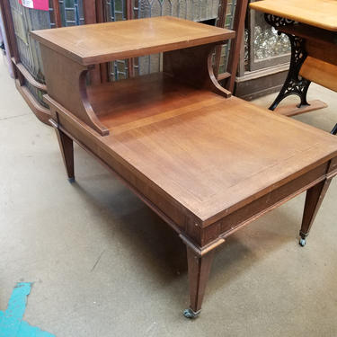 MCM end Table 21 x 22.5 x 31