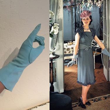 Mrs Mortimer Arrived for Cocktails - Vintage 1940s Aqua Blue Rayon Over Wrist Gloves - 6.5/7 