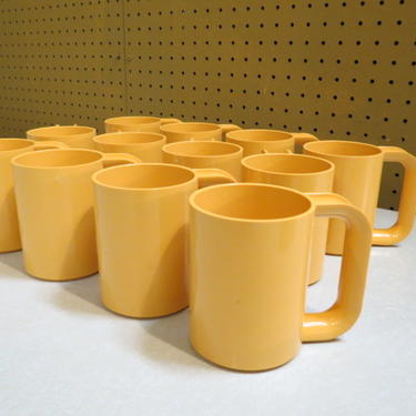Vintage MCM Yellow set of 12 Heller Max mugs