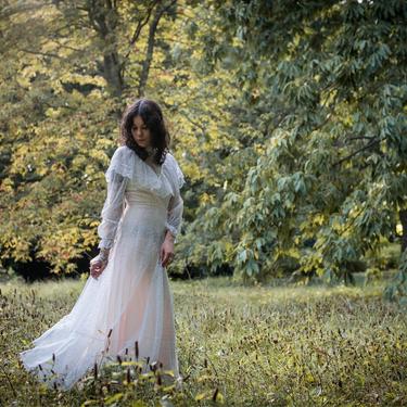 Vintage 60s 70s Lace Gunne Sax Wedding Dress Gown Victorian Bohemian Boho Princess Ruffle Delicate Romantic Ivory by CosmicCultVintage