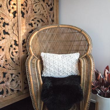 NOT FREE! Medium Size Vintage Wicker Peacock Chair/Cobra Style Peacock Chair 