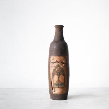 Chic Stoneware Bottle