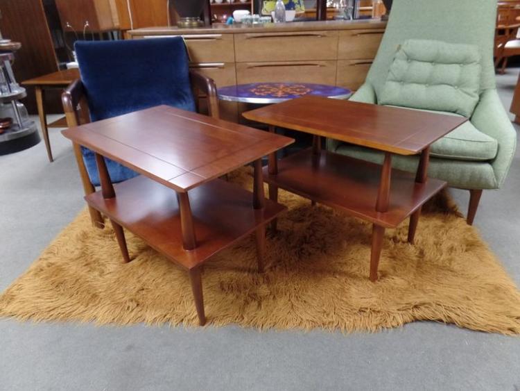 Pair of Mid-Century Modern two tier maple side tables