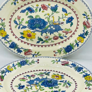 Set of two vintage platters from England. Made by Mason’s Ironstone, Regency Plantation Colonial- Great condition 