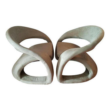 Sculptural cantilever ribbon lounge chairs by cestlavintage18