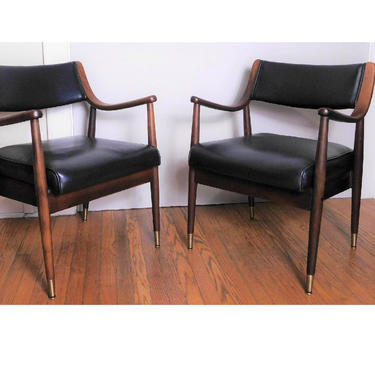 Mid Century Modern Solid Walnut Black Leather Bentwood Jens Risom Style Pair of Club Lounge Chairs (PureVintageNYC) 