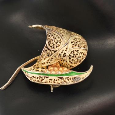40's gilded 800 silver filigree enamel sampan c clasp pin, dimensional gold wash silver green enamel Chinese junk boat brooch 