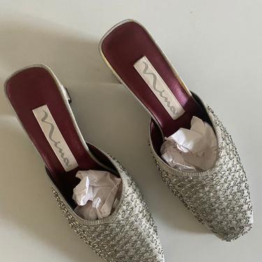 vintage beaded silver kitten heel pumps size US 6 