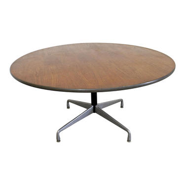 Mid-Century Modern Eames Herman Miller Round Conference/Dining Table 