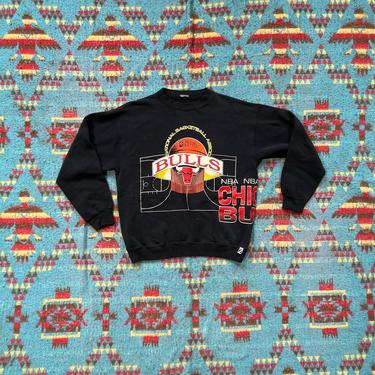 Vintage 1990s Logo 7 Chicago Bulls Wrap Around Graphic Sweatshirt 