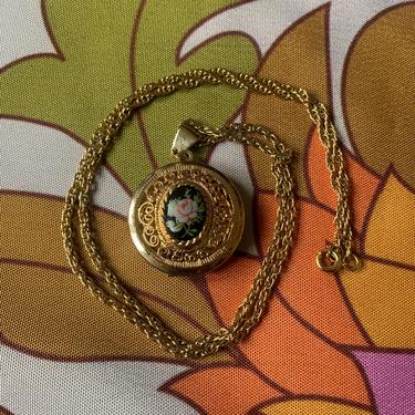 70's FLORAL LOCKET - black and gold - chain 