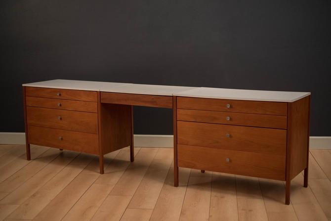 Mid Century Modern Teak Knoll Dresser Chests And Vanity By