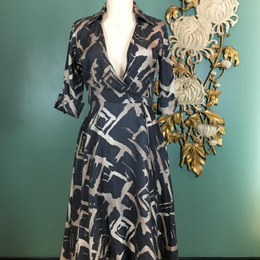 1990s wrap dress, vintage 90s dress, fit and flare, graphic print, black and khaki, size small, full skirt dress, 1990s silk dress, 27 waist 