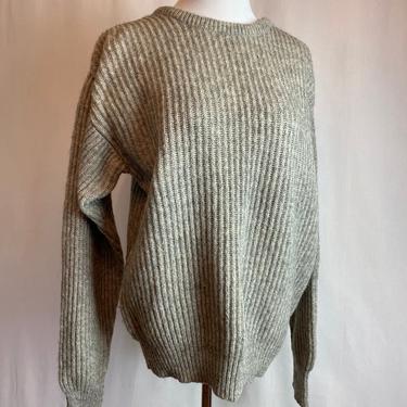 Vintage wool sweater~ crew neck fisherman boho androgynous style ~ oversized boxy gray pullover knit unisex size M/L 