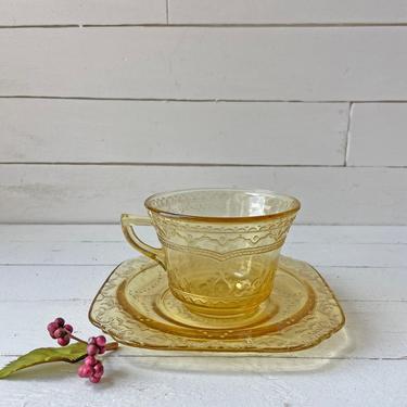Vintage Federal Glass Patrician Amber Teacups And Saucer // Yellow Depression Glass Collectible, Rustic, Farmhouse, Gift // Perfect Gift 