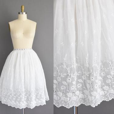 50s dress - Ann Fogarty white cotton gauze floral embroidered full skirt - Size Medium - vintage 1950s dress 