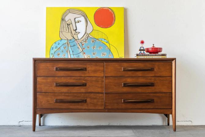 Broyhill Emphasis Mid-Century Modern Dresser 