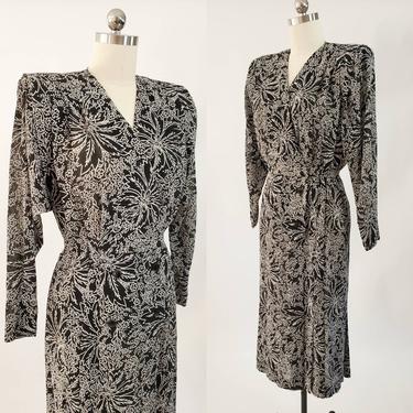 80s Does 40s Liz Claiborne Dress in Black with White Floral Print 1980s Dress 80's does 40's Rockabilly Dress Women's Size Medium 