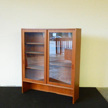 HA-C8379 Teak Hundevad Bookcase