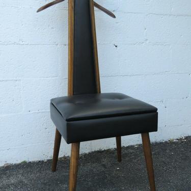 Mid Century Modern Oak And Black Vinyl Valet Butler Chair 2352
