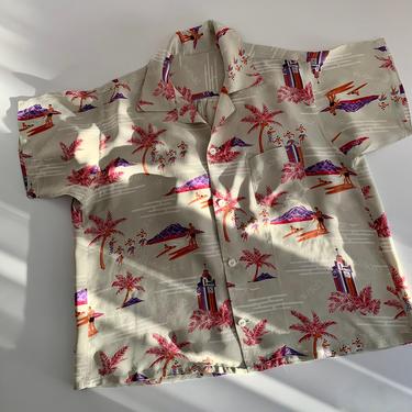 1950'S Hawaiian Shirt  - Tourist Shirt - All Rayon - Double French Seams - Patch Pocket - Men's X-Small or Young Boy's Size 