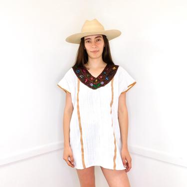 Mexican Huipil Mini // vintage 70s sun Mexican hand embroidered 1970s boho hippie hippy beach cover white tunic dress // O/S 