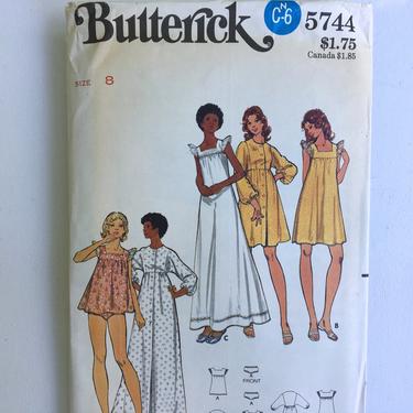 70's Vintage Butterick 5744, Baby Doll Pajamas, Robe, PJ Sewing Pattern, Nightgown, Boho Dress, Size 8, 31.5&quot;Bust, UNCUT 